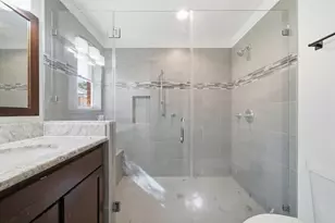 7230 Bayou Forest Dr, Houston, TX 77088 - Photo 29