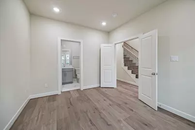 6332 Paddington Bend Drive, Houston, TX 77008 - Photo 3