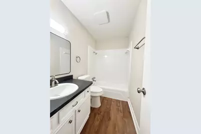 321 E Cedar Street #7, Angleton, TX 77515 - Photo 13