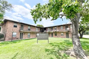 321 E Cedar St, Angleton, TX 77515 - Photo 1