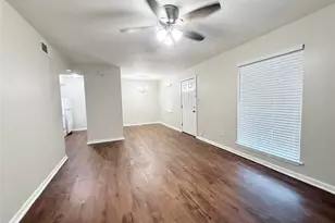 321 E Cedar St, Angleton, TX 77515 - Photo 3