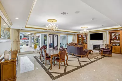 9105 Memorial Drive, Houston, TX 77024 - Photo 21