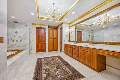 9105 Memorial Drive, Houston, TX 77024 - Photo 15