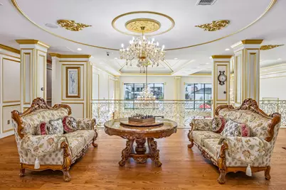 9105 Memorial Drive, Houston, TX 77024 - Photo 23