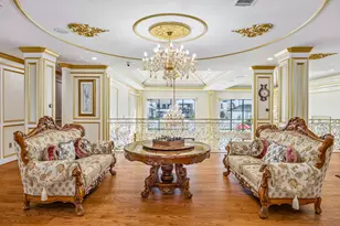 9105 Memorial Dr, Houston, TX 77024 - Photo 23