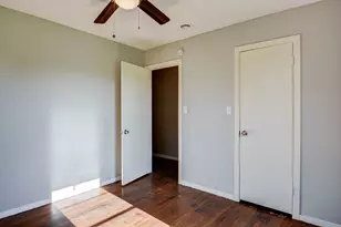 131 Lakewood Dr, Clute, TX 77531 - Photo 17