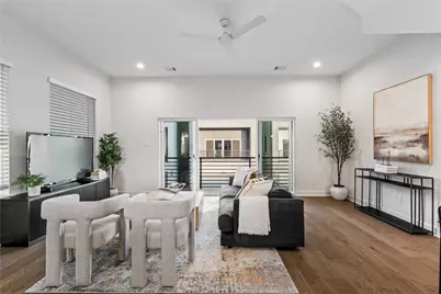 4715 Moving Meadows Drive, Houston, TX 77018 - Photo 9