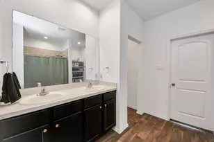 5322 Shady Olive St, Katy, TX 77449 - Photo 9