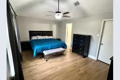 1806 Oak Wood Drive E, Pearland, TX 77581 - Photo 15
