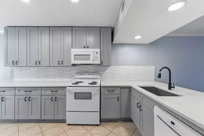 5239 Arboles Drive #A, Houston, TX 77035 - Photo 1