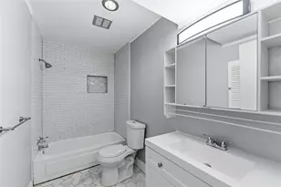 5239 Arboles Dr, Houston, TX 77035 - Photo 21