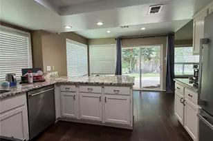 2211 Brook View Ln, Sugar Land, TX 77479 - Photo 3