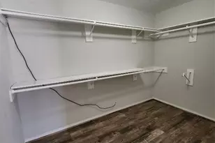 14335 Berrington Dr, Houston, TX 77083 - Photo 11