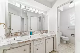9402 Brig O Doon Cir, Houston, TX 77096 - Photo 9