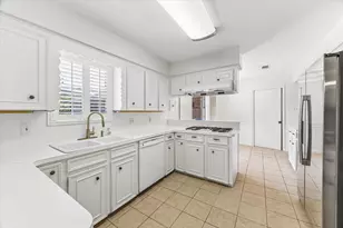 9402 Brig O Doon Cir, Houston, TX 77096 - Photo 21
