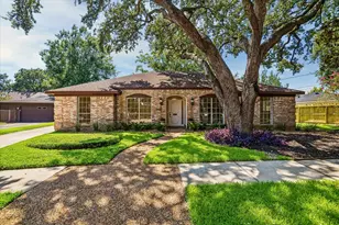9402 Brig O Doon Cir, Houston, TX 77096 - Photo 1