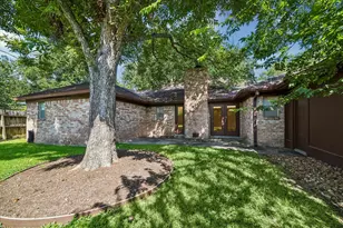 9402 Brig O Doon Cir, Houston, TX 77096 - Photo 29