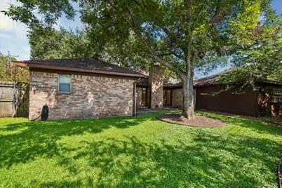 9402 Brig O Doon Circle, Houston, TX 77096 - Photo 29