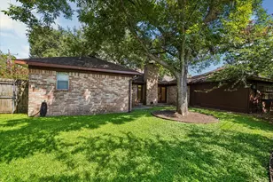 9402 Brig O Doon Cir, Houston, TX 77096 - Photo 29