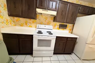 8808 Wilcrest Dr, Houston, TX 77099 - Photo 7