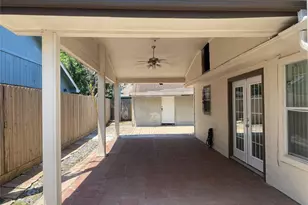 3226 Brookston St, Houston, TX 77045 - Photo 23