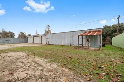 1809 S Houston Avenue, Livingston, TX 77351 - Photo 17
