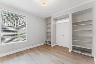 2829 Timmons Ln, Houston, TX 77027 - Photo 11