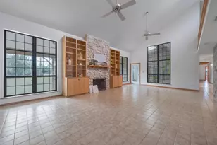 9811 Miner Rd, Highlands, TX 77562 - Photo 11