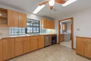 9811 Miner Rd, Highlands, TX 77562 - Photo 15