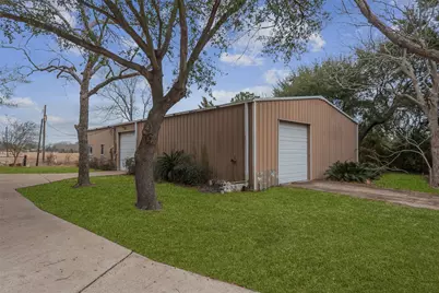 9811 Miner Road, Highlands, TX 77562 - Photo 37