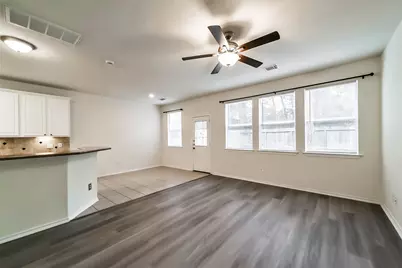 246 W Stedhill Loop, The Woodlands, TX 77384 - Photo 5