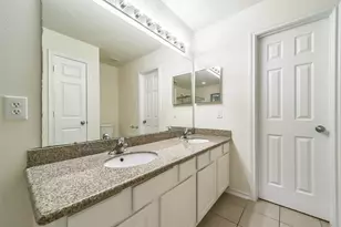 246 W Stedhill Loop Loop, The Woodlands, TX 77384 - Photo 21