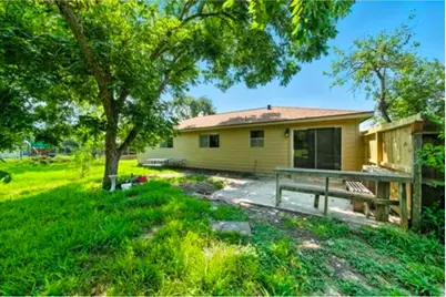 4803 28th Street E, Dickinson, TX 77539 - Photo 11