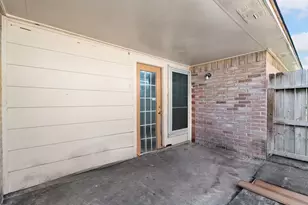 1435 Lazy Spring Dr, Missouri City, TX 77489 - Photo 9