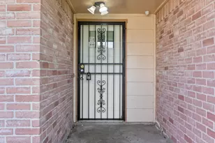 1435 Lazy Spring Dr, Missouri City, TX 77489 - Photo 3