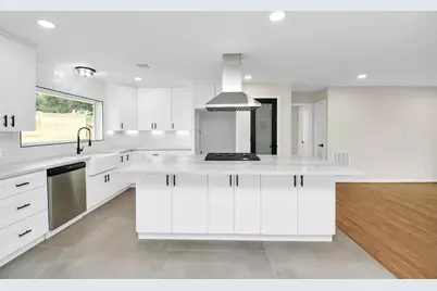 4238 T C Jester Boulevard, Houston, TX 77018 - Photo 15