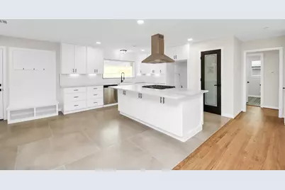 4238 T C Jester Boulevard, Houston, TX 77018 - Photo 3