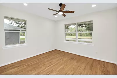 4238 T C Jester Boulevard, Houston, TX 77018 - Photo 27