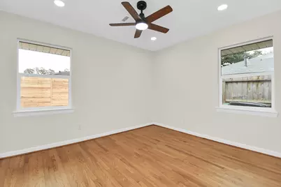 4238 T C Jester Boulevard, Houston, TX 77018 - Photo 31