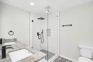 4238 T C Jester Blvd, Houston, TX 77018 - Photo 23