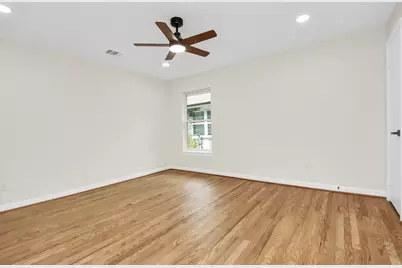 4238 T C Jester Boulevard, Houston, TX 77018 - Photo 19