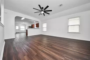 10306 White Fir Villa Ave, Houston, TX 77044 - Photo 7