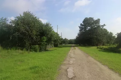 100 Kelly Lane, Smith Point, TX 77514 - Photo 3
