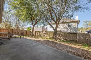 2202 Highland Crossing Dr, Conroe, TX 77304 - Photo 33