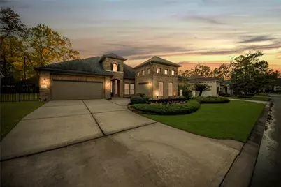 7 Dunwood Springs Court, Shenandoah, TX 77381 - Photo 3