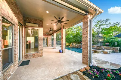 7 Dunwood Springs Court, Shenandoah, TX 77381 - Photo 5