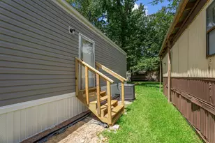 14257 E Ravine Run, Willis, TX 77318 - Photo 15