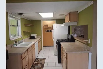 4022 Manordale Drive, Houston, TX 77082 - Photo 9