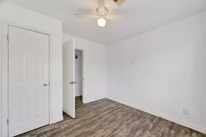 402 Meters Street, Houston, TX 77020 - Photo 13