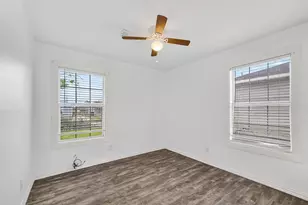 402 Meters St, Houston, TX 77020 - Photo 15